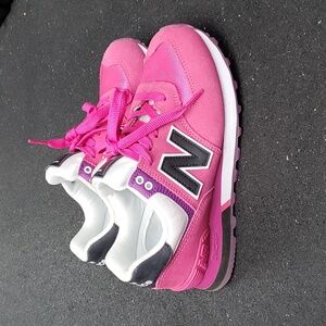 LAST CHANCE! New Balance Pink 574 Classic Sneakers